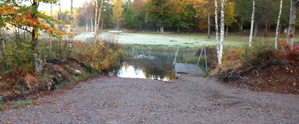 Bootsrampe mit Anlegesteg